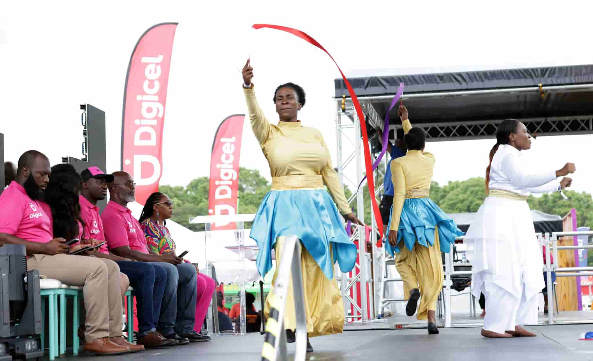 Tobago: Buccoo Crab and Goat Race Festival 